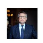1875 Finance recruits prominent Swiss private banker